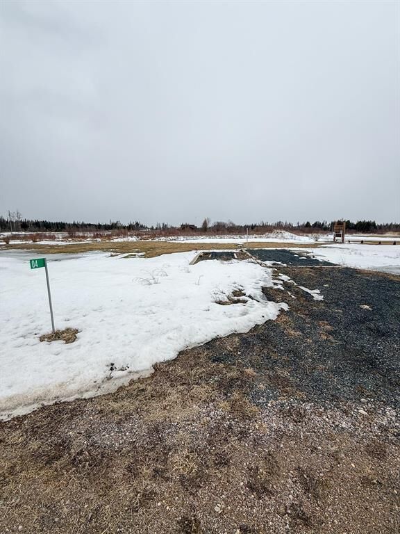 Property Photo:  4 Falcon West Drive  MB R0E 0N0 