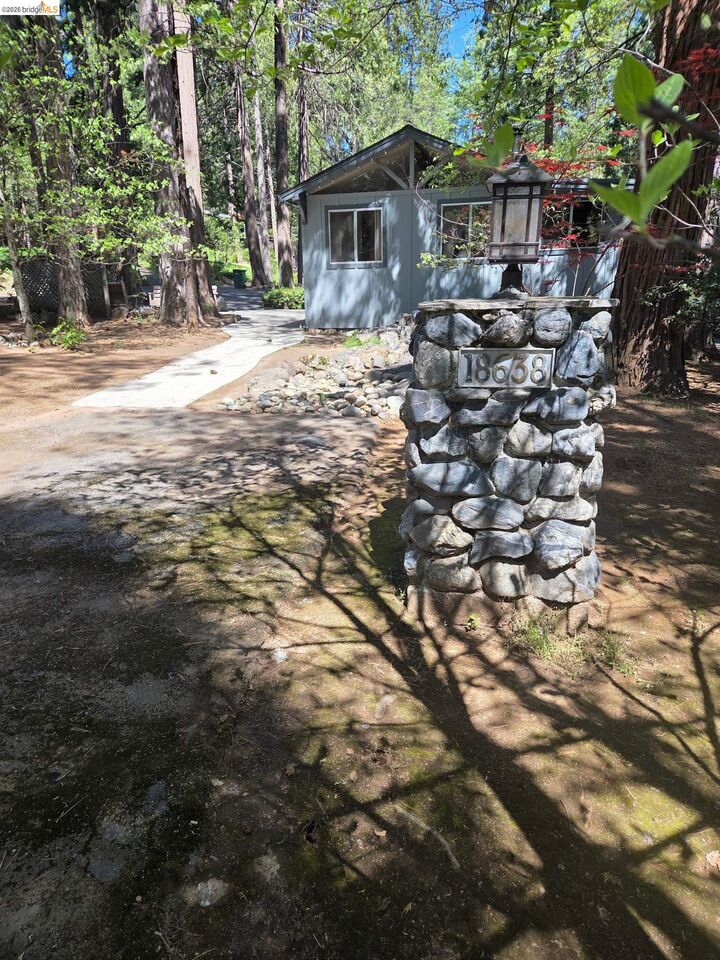 Property Photo:  18638 Mother Lode  CA 95383 