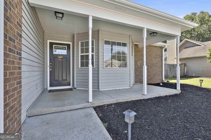 Property Photo:  170 Landing Drive  GA 30214 