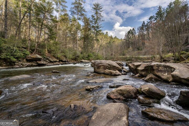 Property Photo:  967 River Bend Lane  GA 30513 