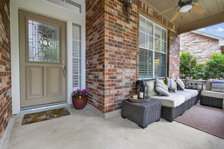 Property Photo:  22 Fortuneberry Pl  TX 77382 