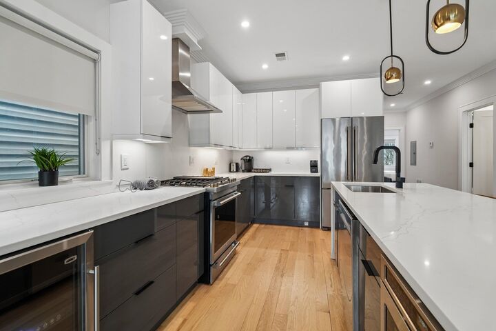 Property Photo: 252 Bowers St 1 NJ 07307-1111