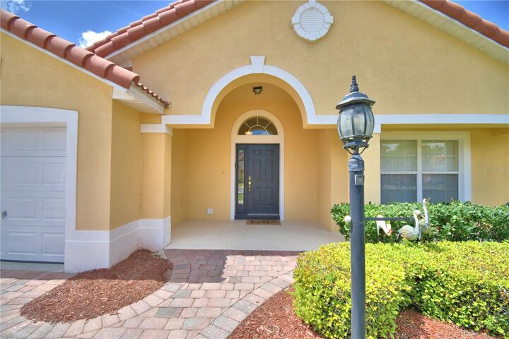 Property Photo:  123 Hummingbird Pass  FL 33896 