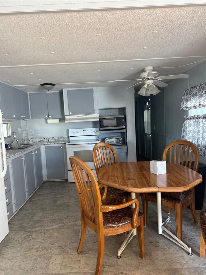 Property Photo:  6343 Ohio Street  FL 33542 