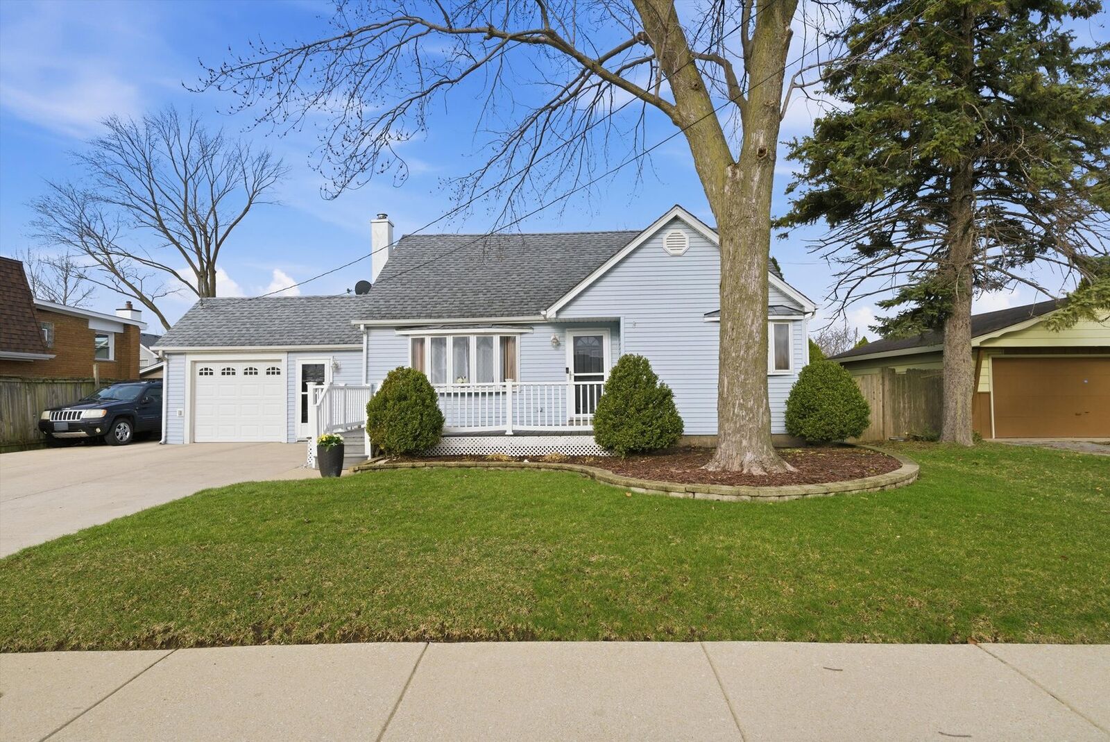 Property Photo: 8210 Linder Avenue IL 60459