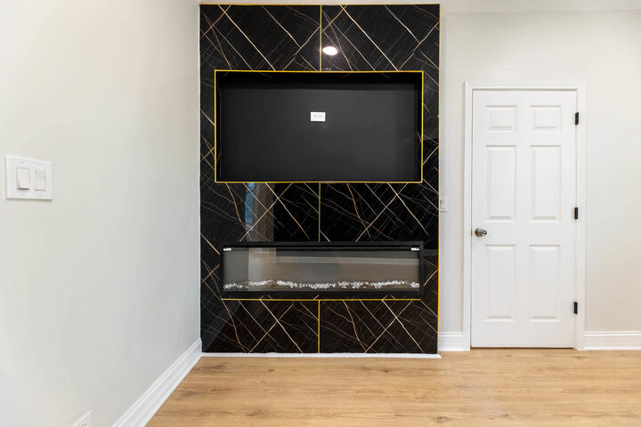 Property Photo:  6744 S Aberdeen Street  IL 60621 