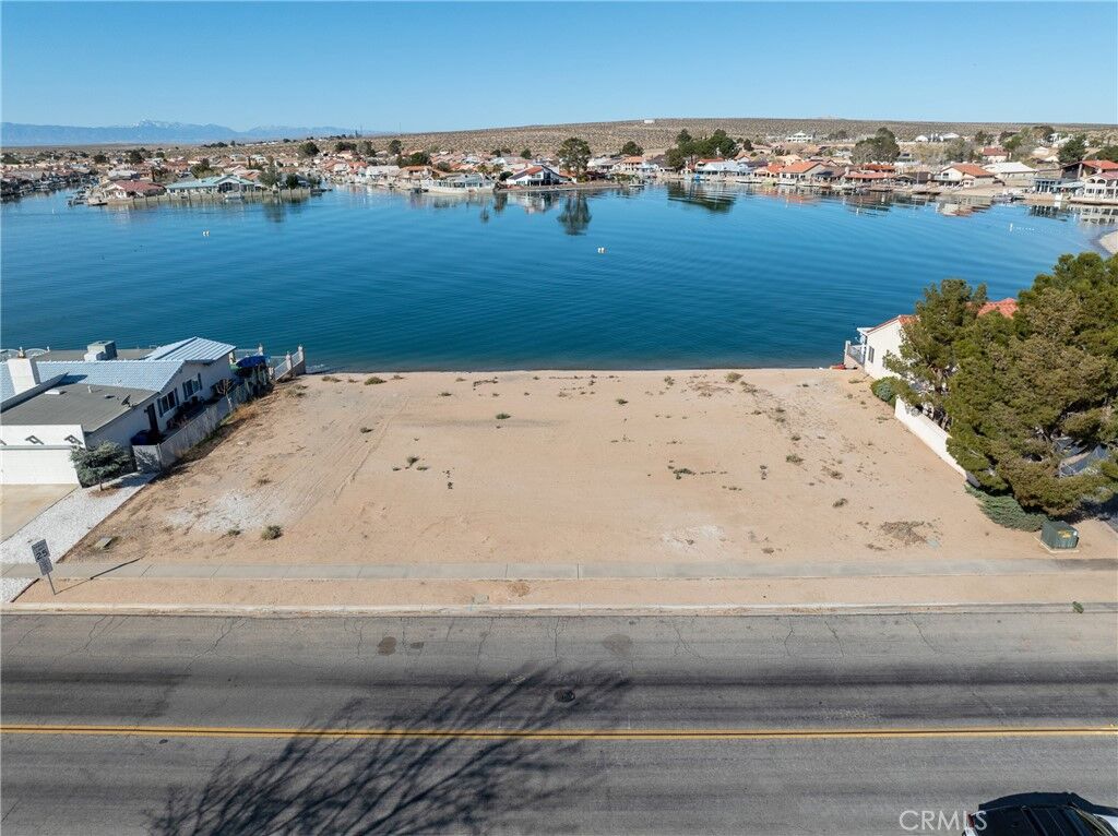 Property Photo:  27646 Lakeview Drive  CA 92342 