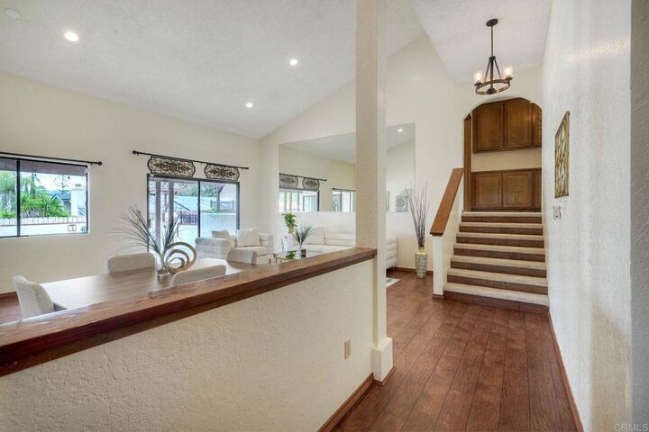 Property Photo:  2740 Crownpoint Pl  CA 92027 