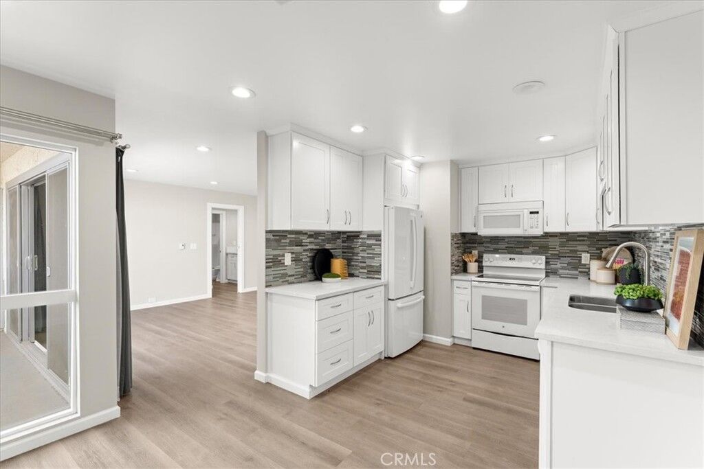 Property Photo: 3939 E Allin 109 CA 90803