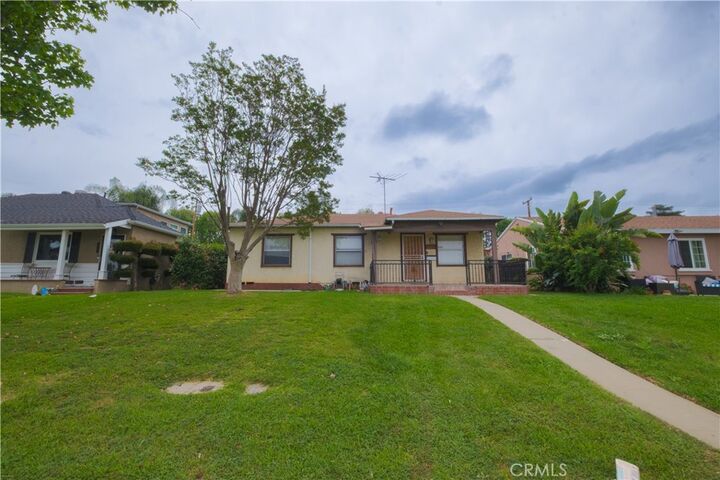 Property Photo:  5828 Canobie Ave  CA 90601 