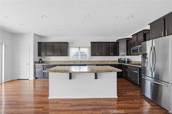 Property Photo:  6815 Riverglen Court  CA 92880 