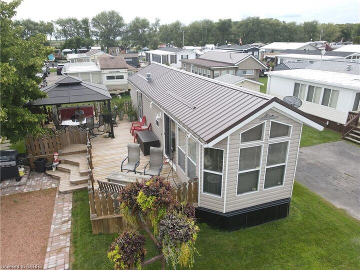 Property Photo: 92 Clubhouse Road 47 ON N0E 1T0