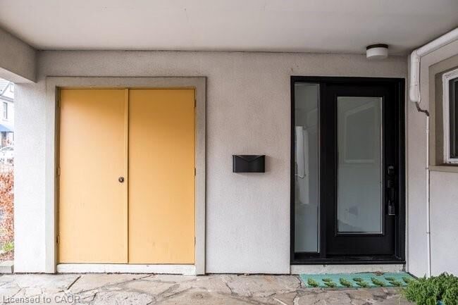 Photo de la propriété:  14 Reginald Street  ON L8P 3X9 