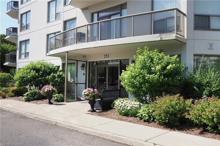 Property Photo:  255 Keats Way 701  ON N2L 6N6 
