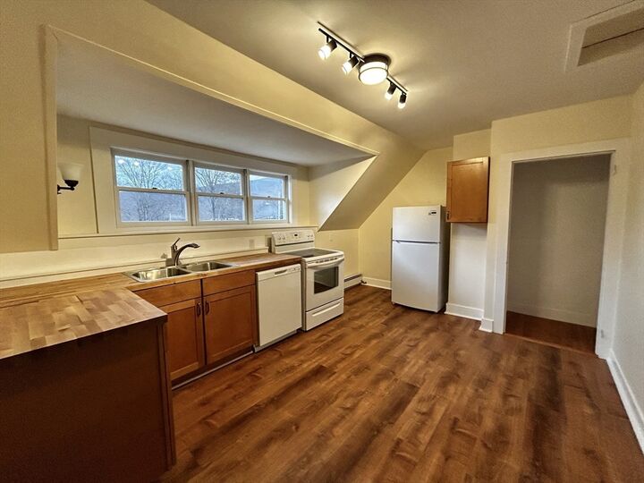 Property Photo: 46 Elm 2 MA 01338