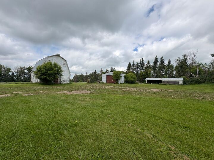 431028 Range Road 255 — photo 1