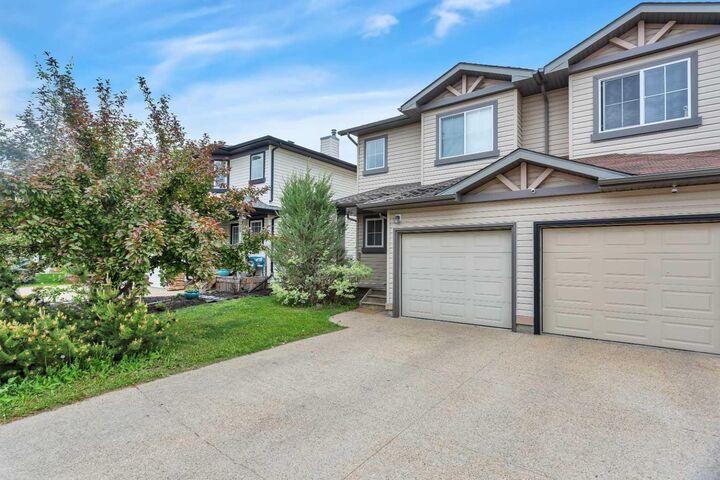 Property Photo: 116 Arthur Close AB T4R 3M5