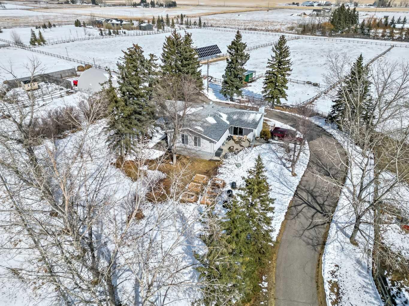 Photo de la propriété:  120050 466 Avenue E  AB T1V 1N3 