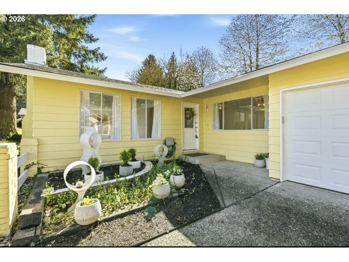 Property Photo: 11722 NW 9th Ave WA 98685