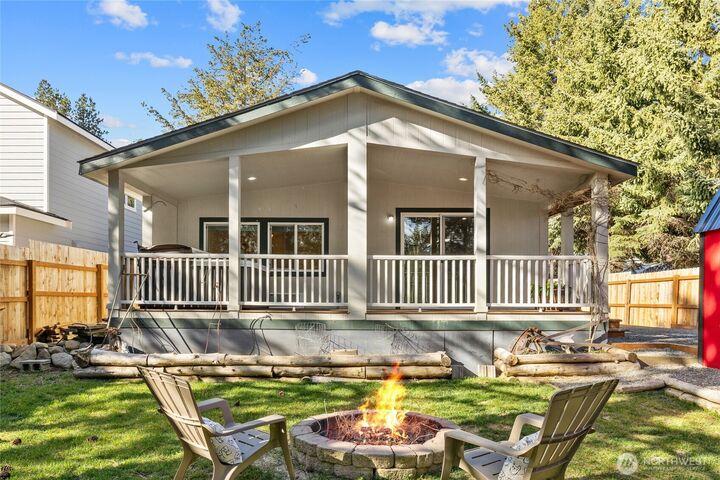 Property Photo:  605 N Park Street  WA 98922 