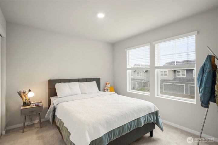 Property Photo:  731 NE Cabot Lane  WA 98311 