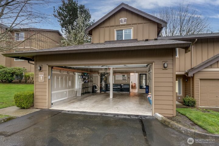 Property Photo:  18930  Bothell-Everett Highway T-101  WA 98012 
