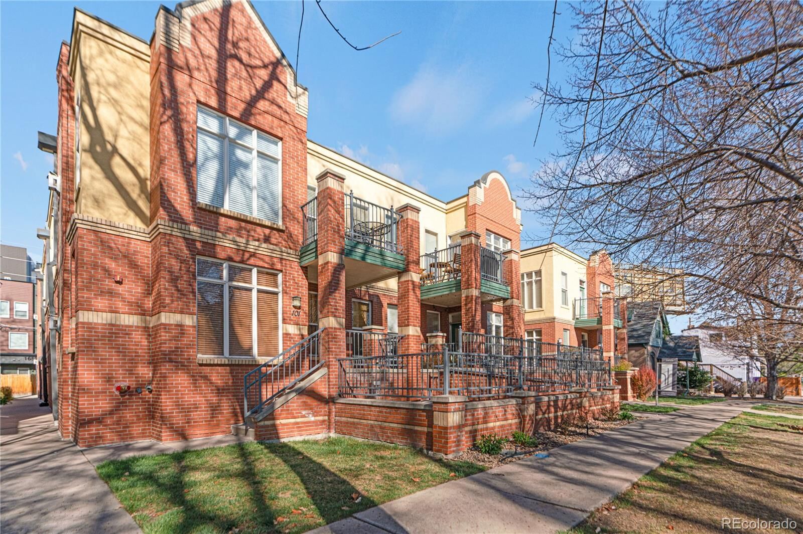 Property Photo:  1655 N Humboldt Street 205  CO 80218 