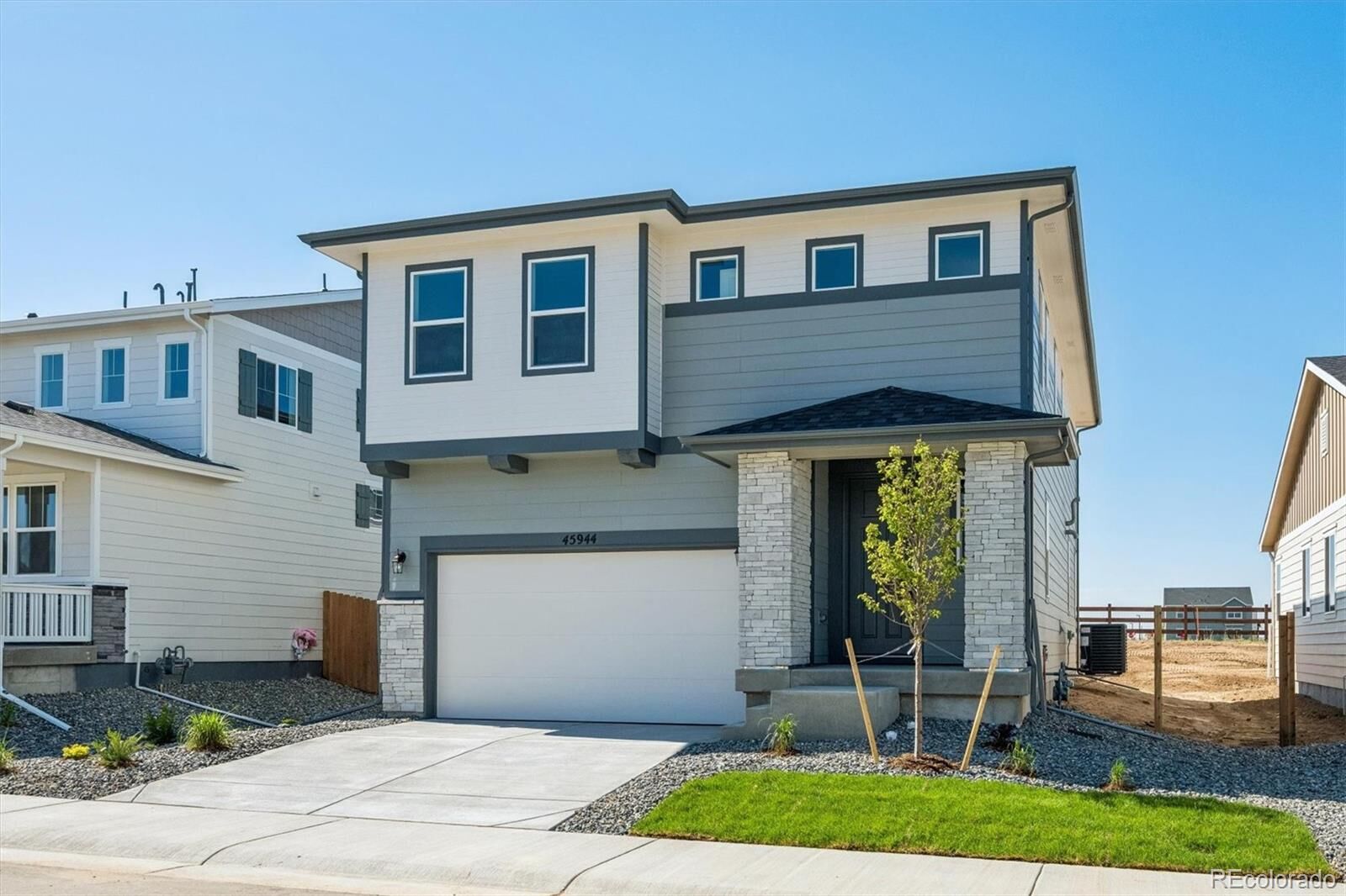 Property Photo:  45944 Wood Thrush Avenue  CO 80102 