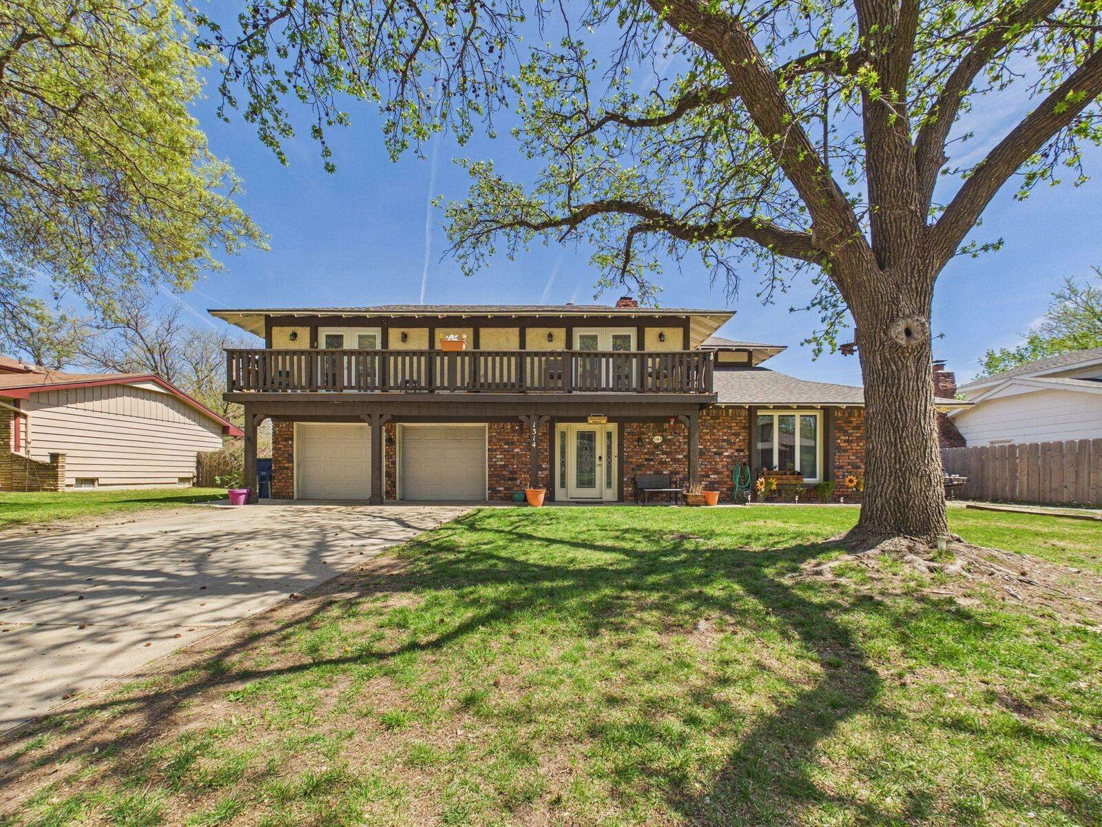 Property Photo:  1314 N Peterson Ave  KS 67212 