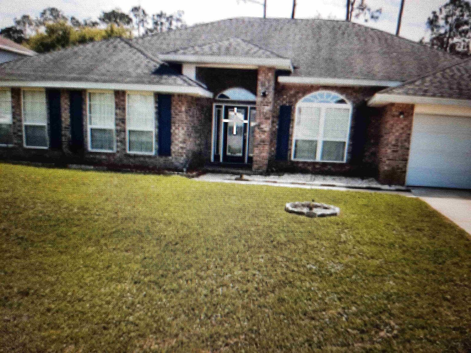 Property Photo: 46 Riddle Dr FL 32164