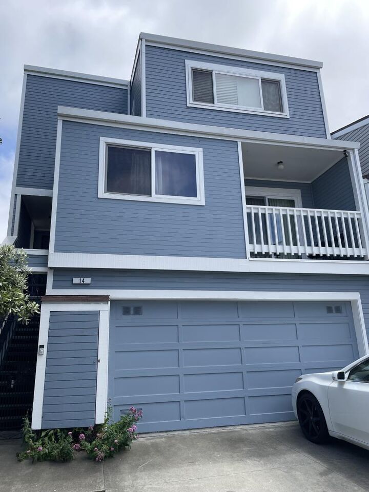 Property Photo: 14 Youngs Court CA 94124