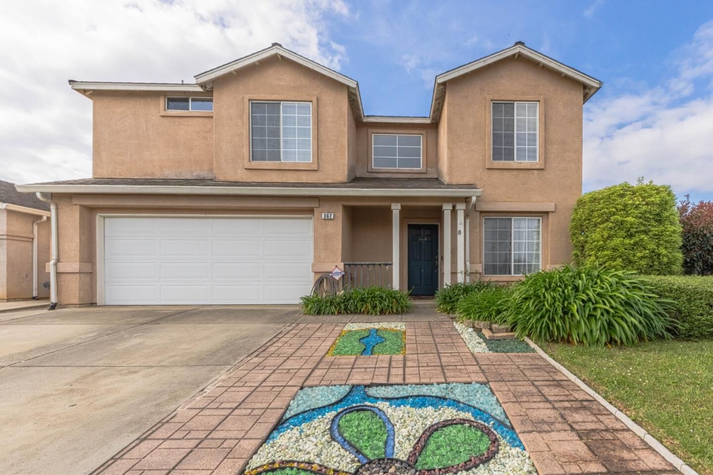 Property Photo: 362 Zinfandel Way CA 93906