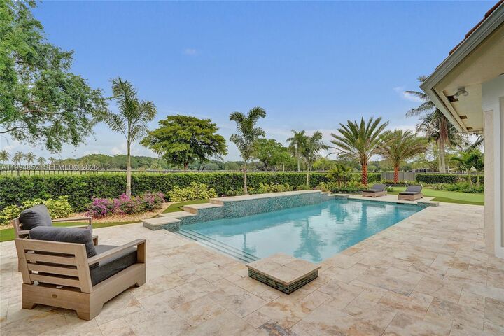 Property Photo: 2512 Princeton Court FL 33327