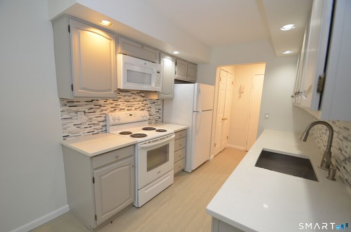 Property Photo: 125 Warner Hill Road 27 CT 06614