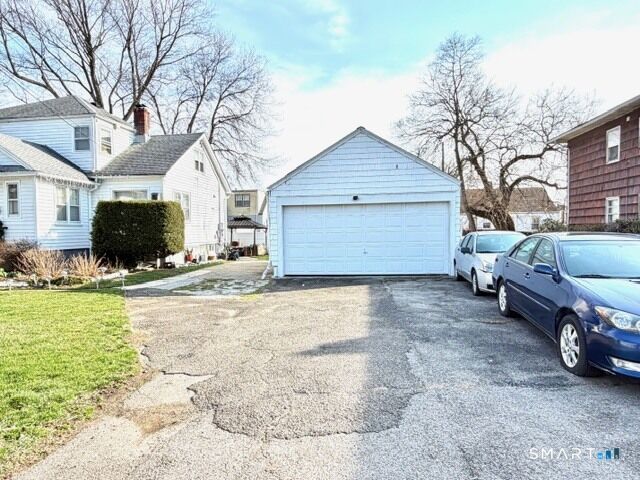 Property Photo:  185 Grandview Avenue  CT 06606 