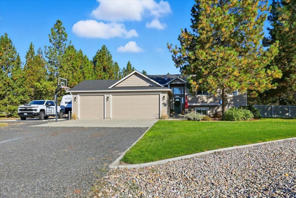 Property Photo:  6282 Kristen Ct  WA 99026 