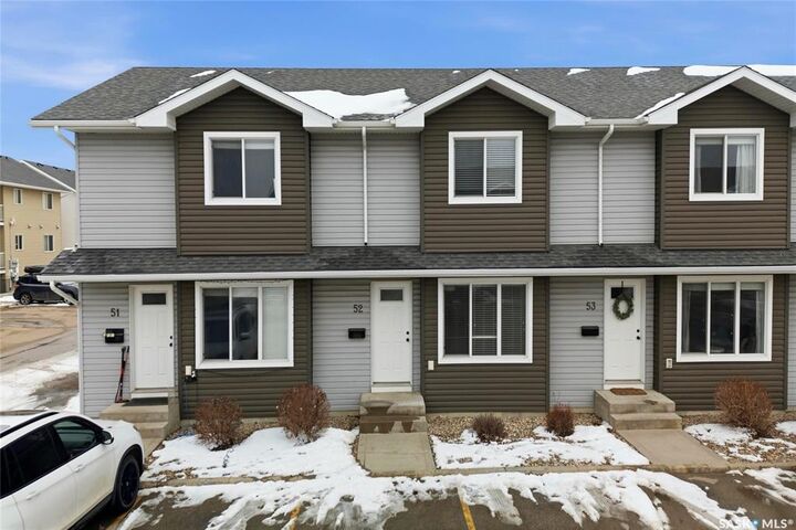 Property Photo: 52-4850 Harbour Landing Drive SK S4W 0K9