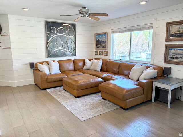 Property Photo:  789 E 820 S  UT 84062 