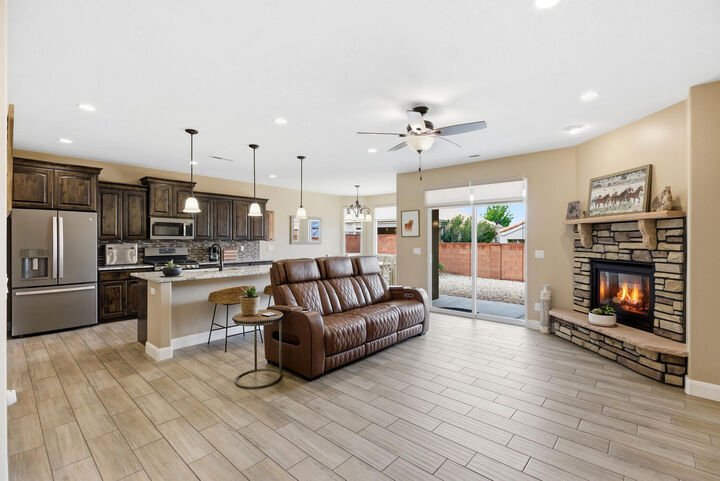 Property Photo:  2424 S 630 W  UT 84737 