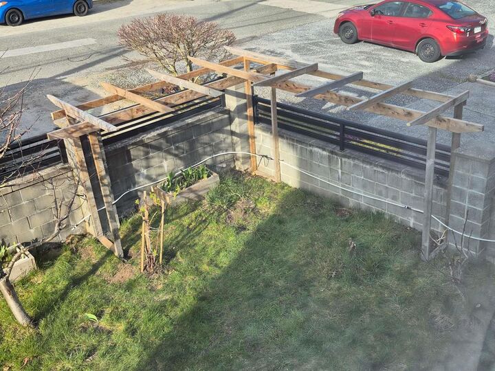 Property Photo:  6190 Clinton St. Ground Level  BC V5J 2M7 