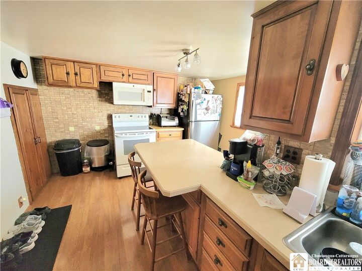 Property Photo:  423 Bucknor Street  NY 14048 