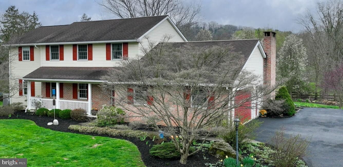 Property Photo:  412 Wetherburn Drive  PA 17601 