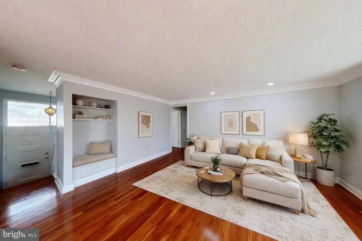 Property Photo: 1012 Loxford Terrace MD 20901