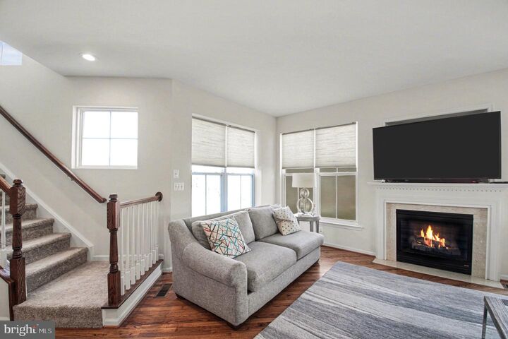 Property Photo: 42464 Regal Wood Drive VA 20148