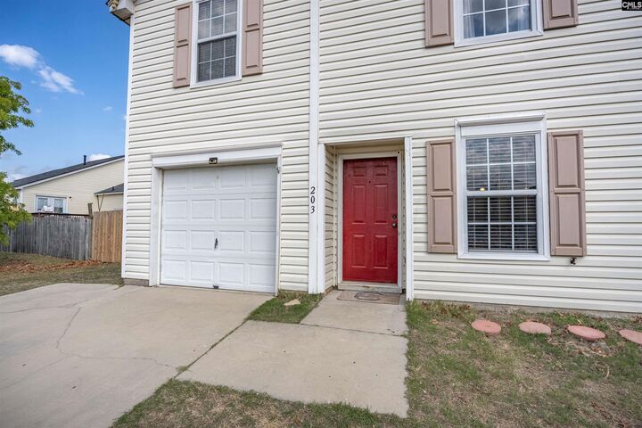 Property Photo: 203 E Waverly Place SC 29229