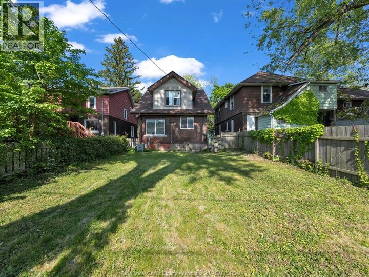 Property Photo:  353 Indian Road 6  ON N9E 2M1 