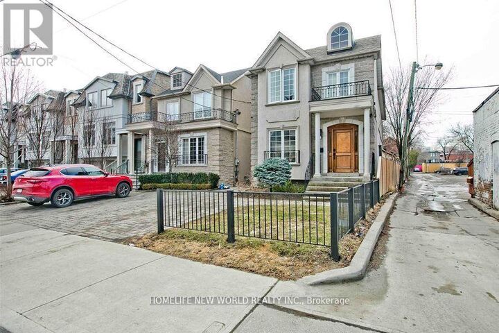 Property Photo: 7 Roslin Avenue ON M4N 1Y8