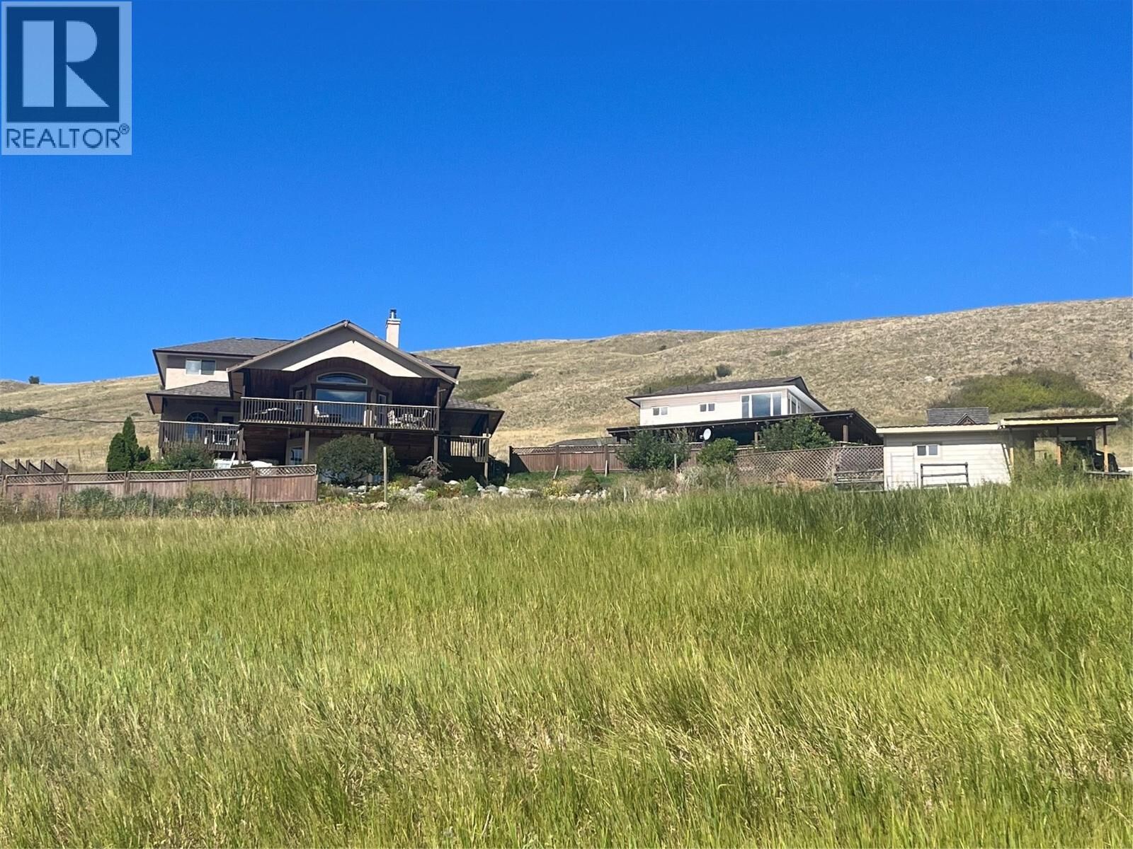 Photo de la propriété:  4425 Strawberry Heights Road  BC V2H 6C2 