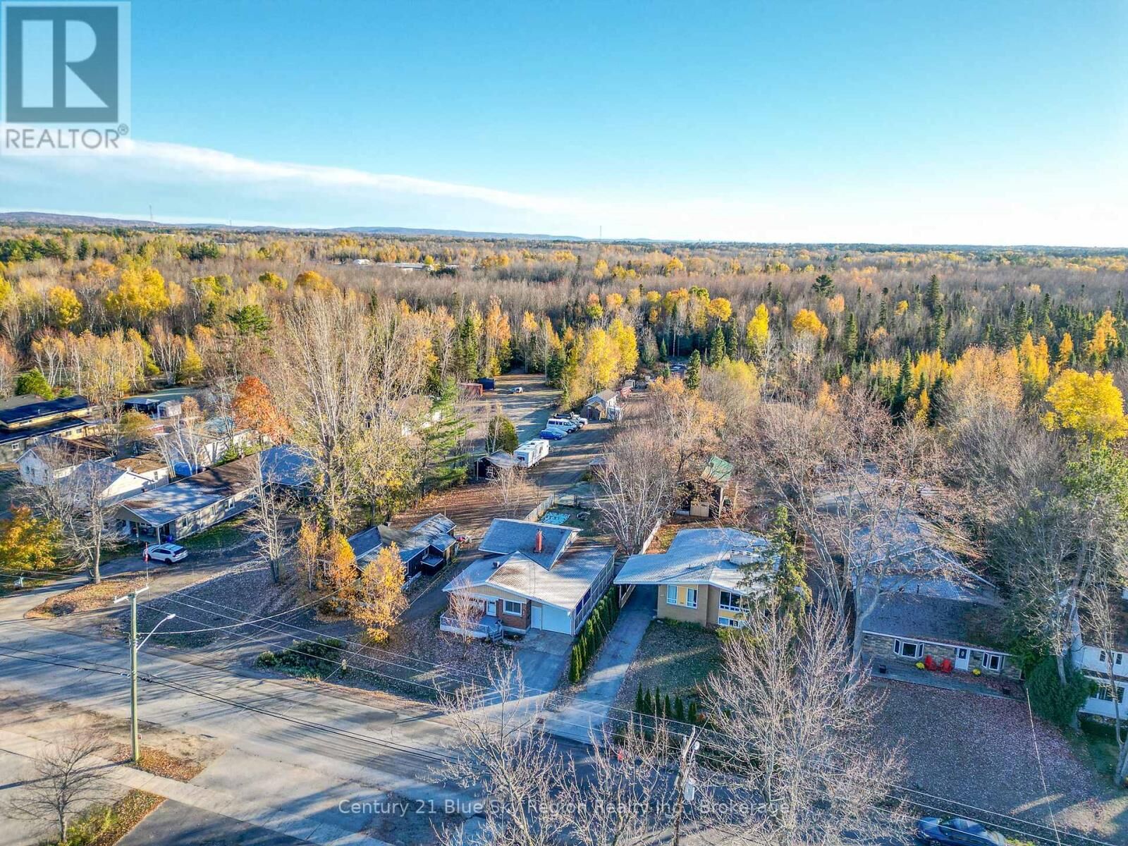 Property Photo:  994 Premier Road  ON P1A 2H8 