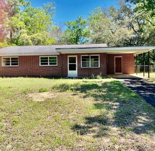 Property Photo: 1000 Bayshore Drive FL 32578